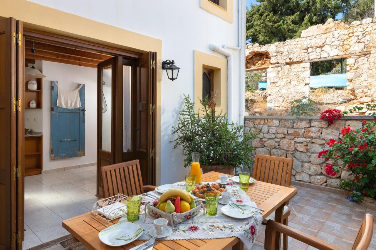 Little Karafillias Chalki House Villa Екстериор снимка