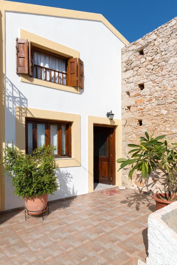 Little Karafillias Chalki House Villa Екстериор снимка