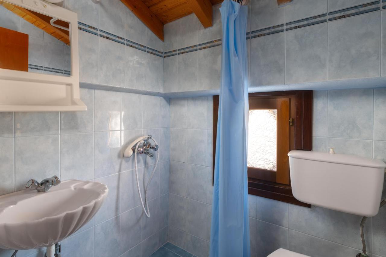 Little Karafillias Chalki House Villa Екстериор снимка