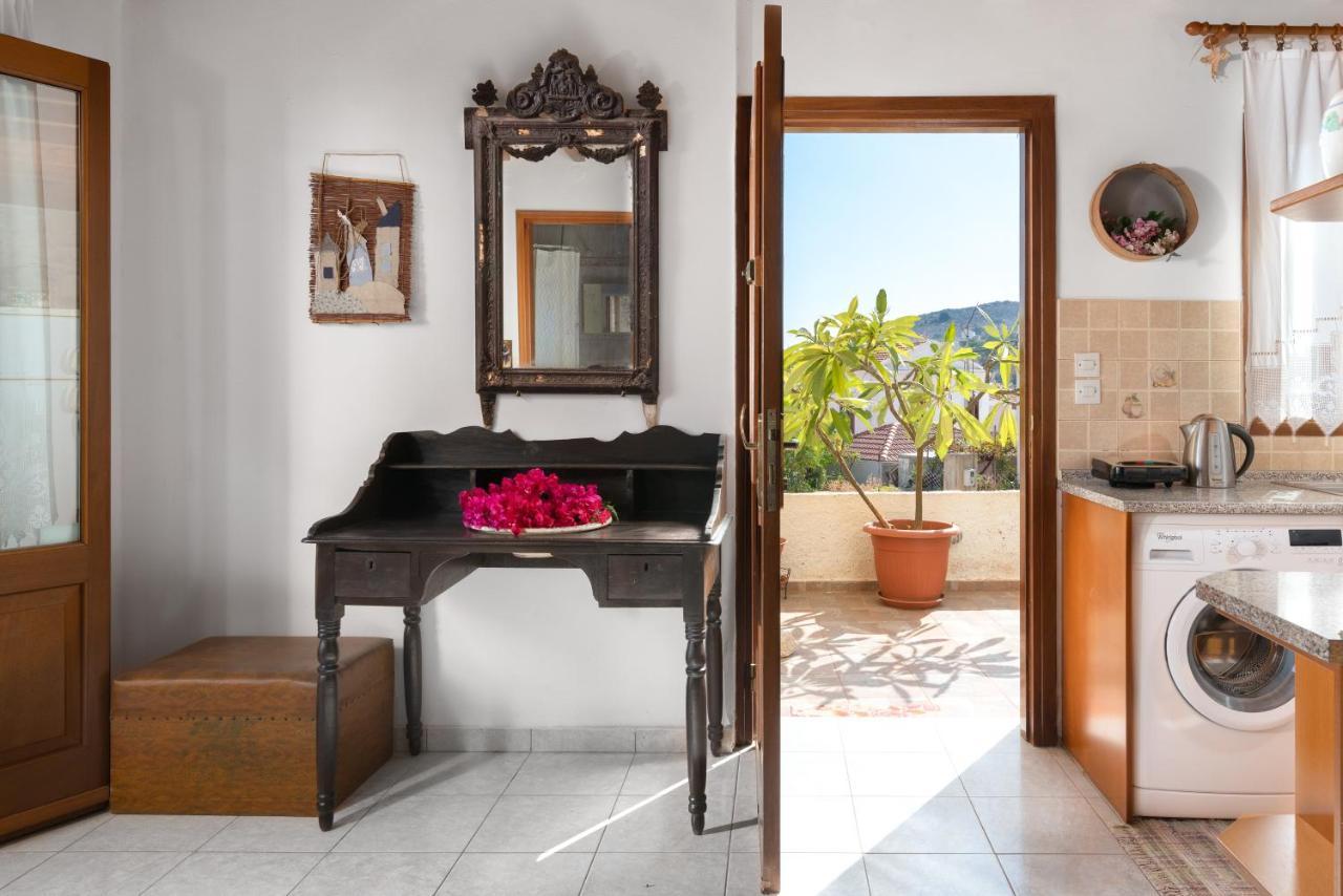 Little Karafillias Chalki House Villa Екстериор снимка