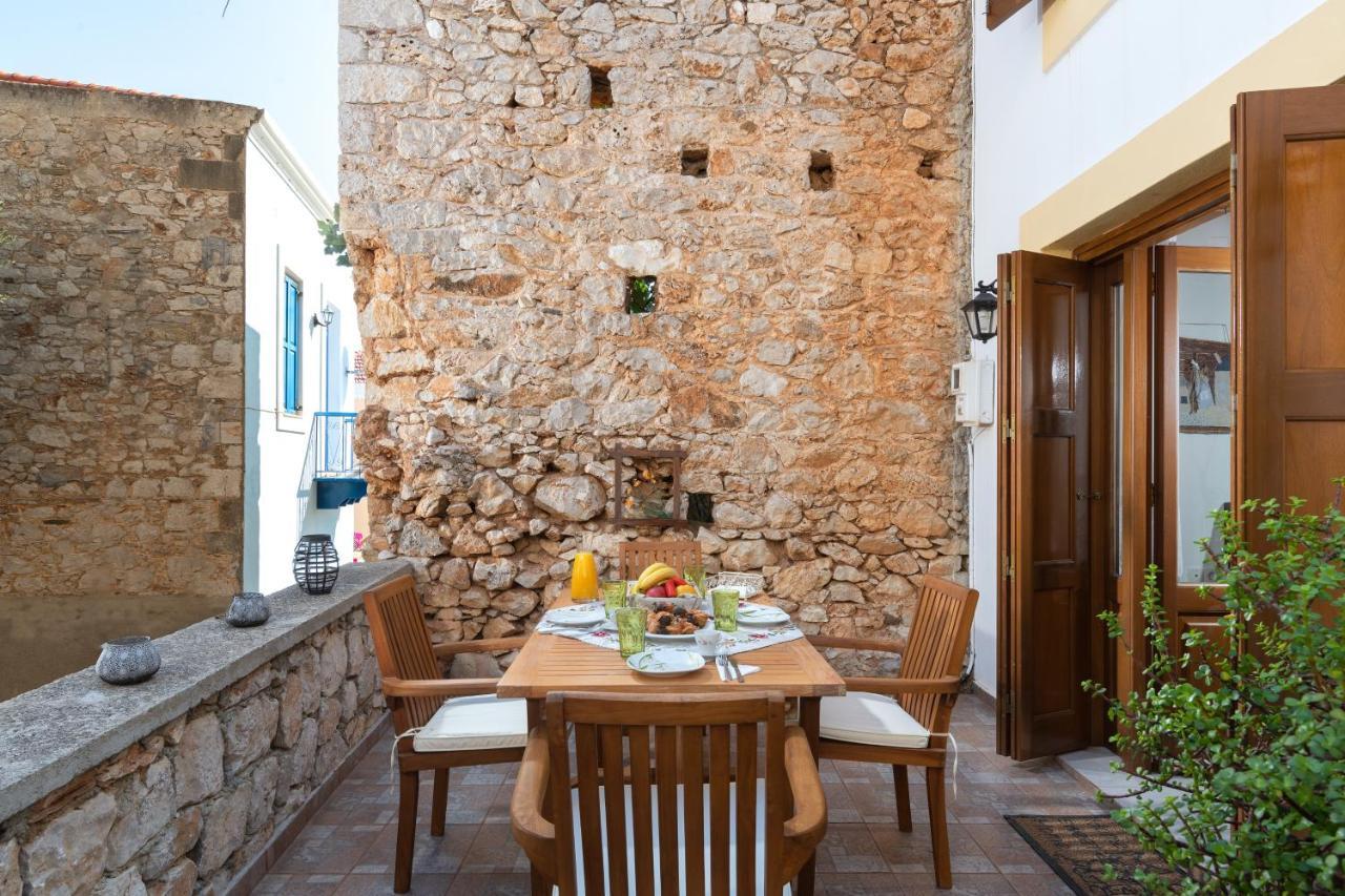Little Karafillias Chalki House Villa Екстериор снимка