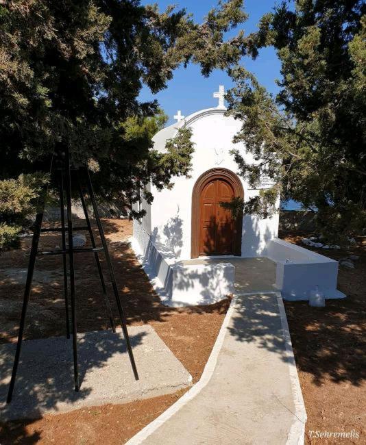 Little Karafillias Chalki House Villa Екстериор снимка
